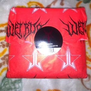 Jeffree Star Weirdo palette